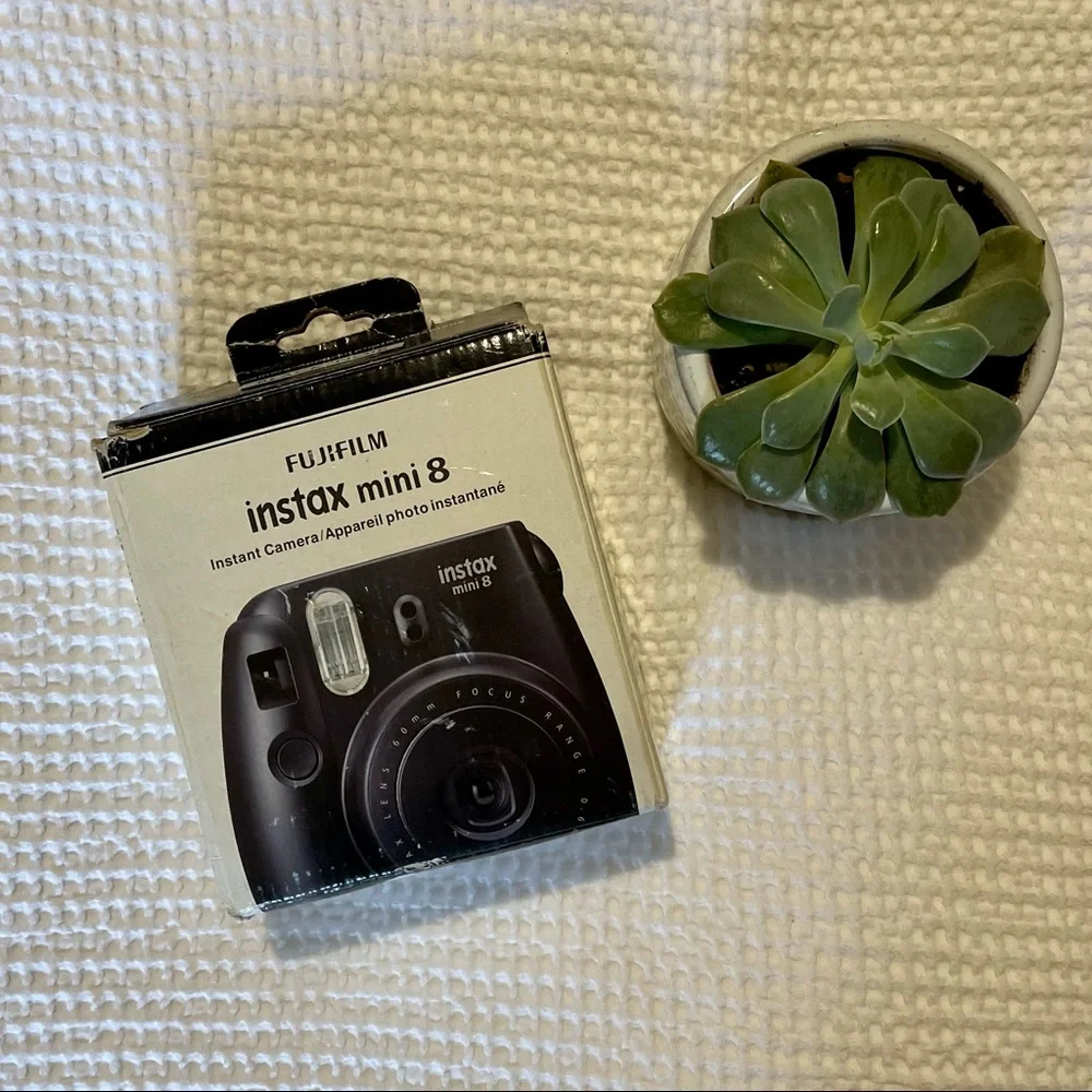 FUJIFILM Instax mini 8 polaroid camera